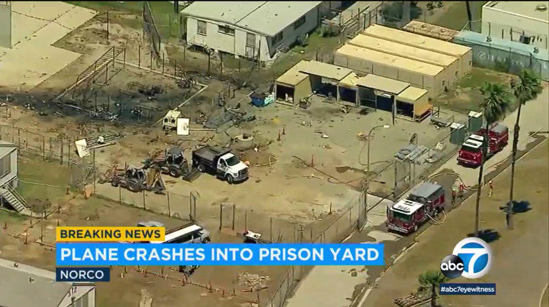 Illustration for article titled WWII-Era Flying Wing Plane Has Fatally Crashed On State Prison Grounds